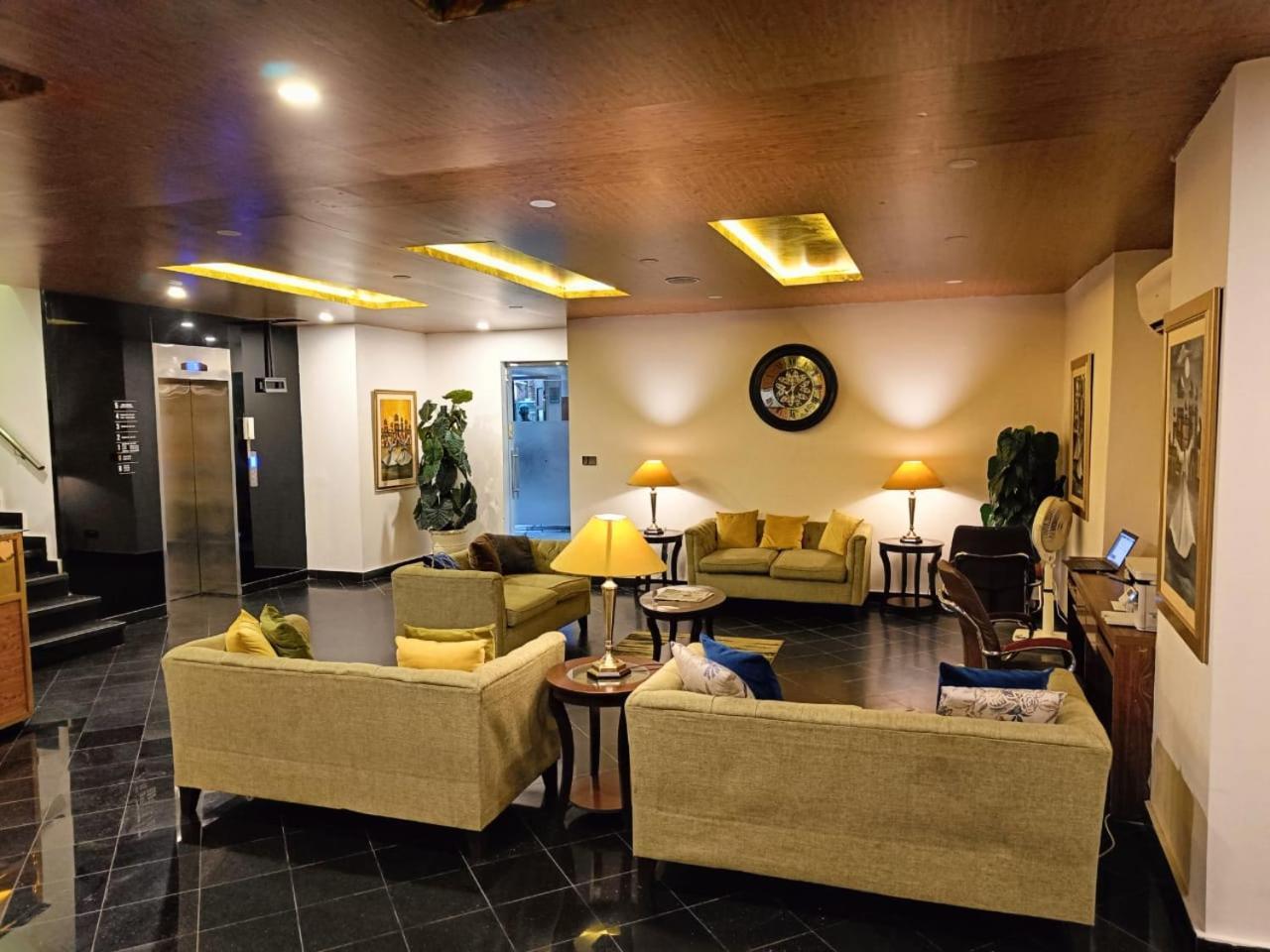 Hotel Oban Лахор Экстерьер фото