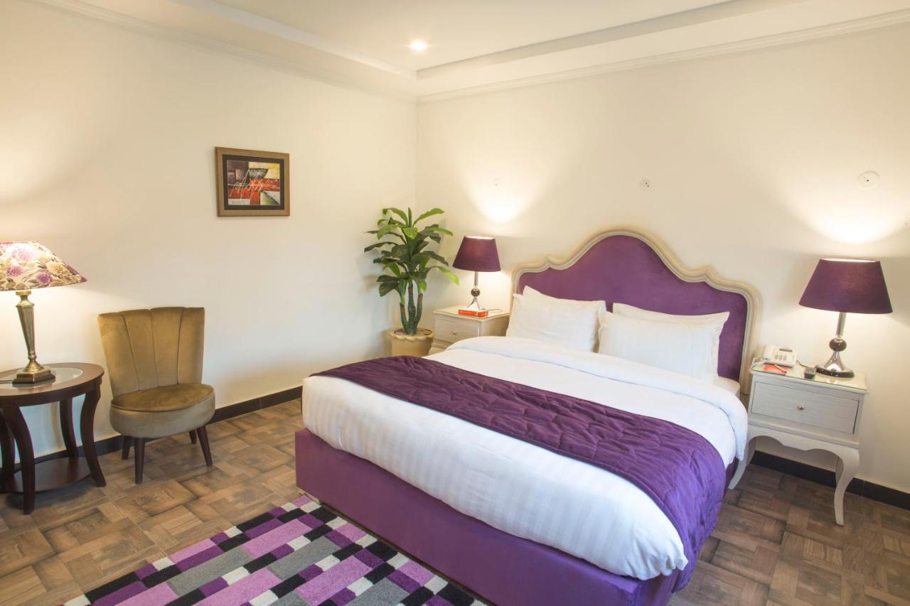Hotel Oban Лахор Экстерьер фото